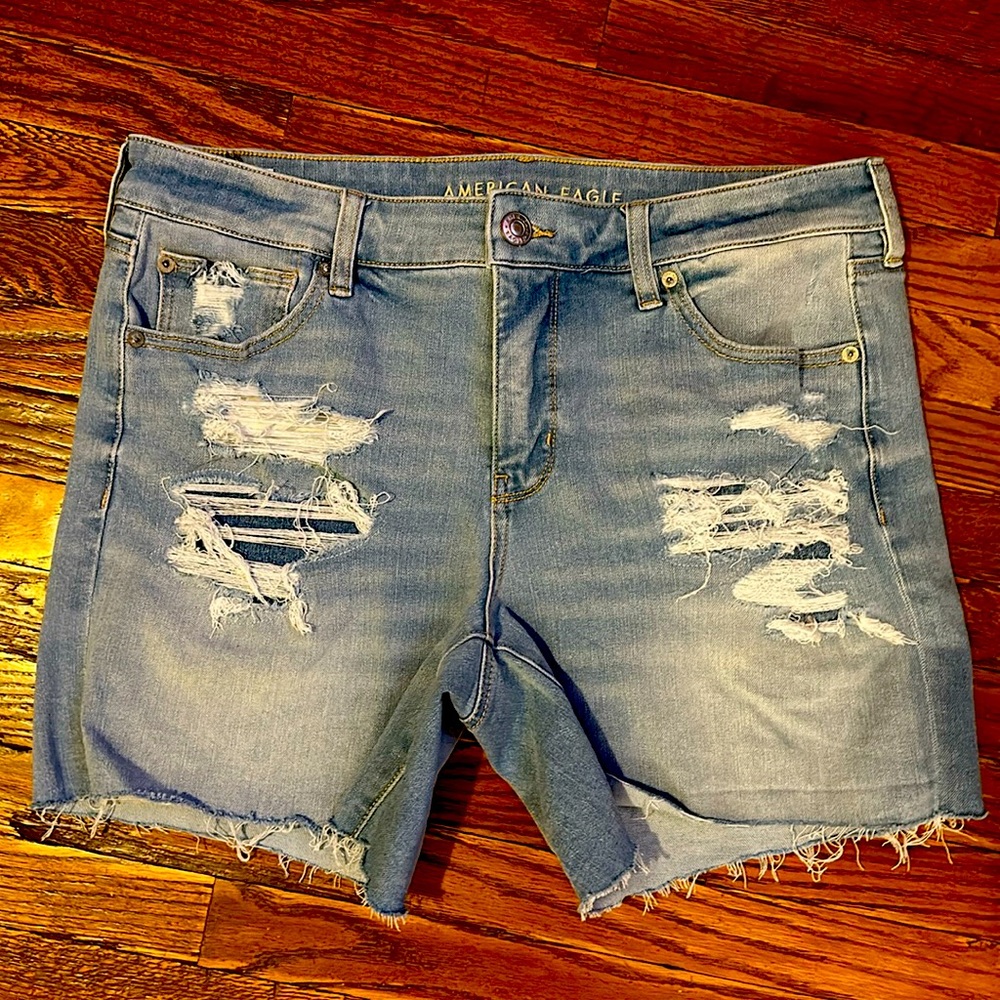 AE The Dream Midi Short